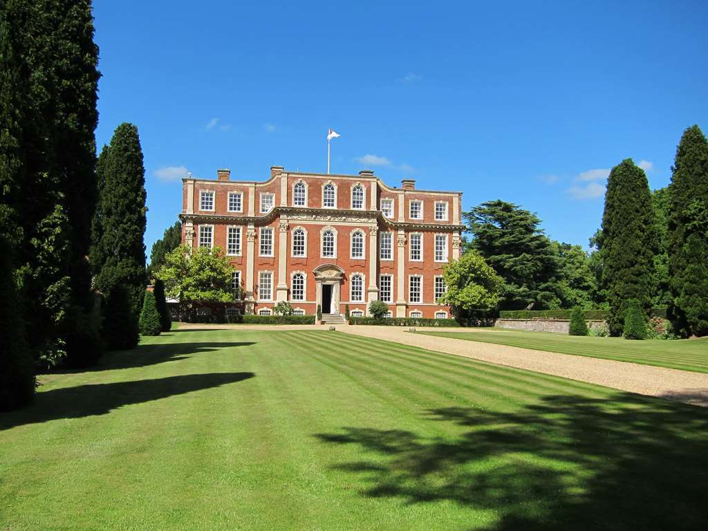 Chicheley Hall Exterior photo